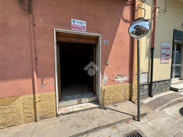 negozio in vendita a San Prisco