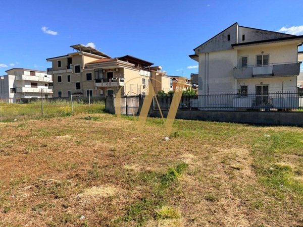 negozio in vendita a San Prisco