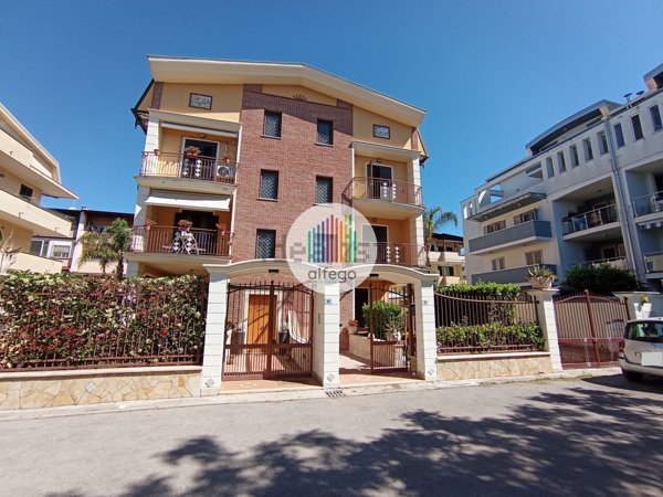 casa indipendente in vendita a San Prisco