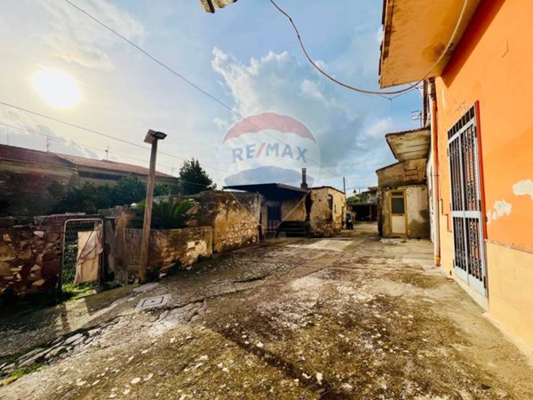 casa indipendente in vendita a Santa Maria a Vico