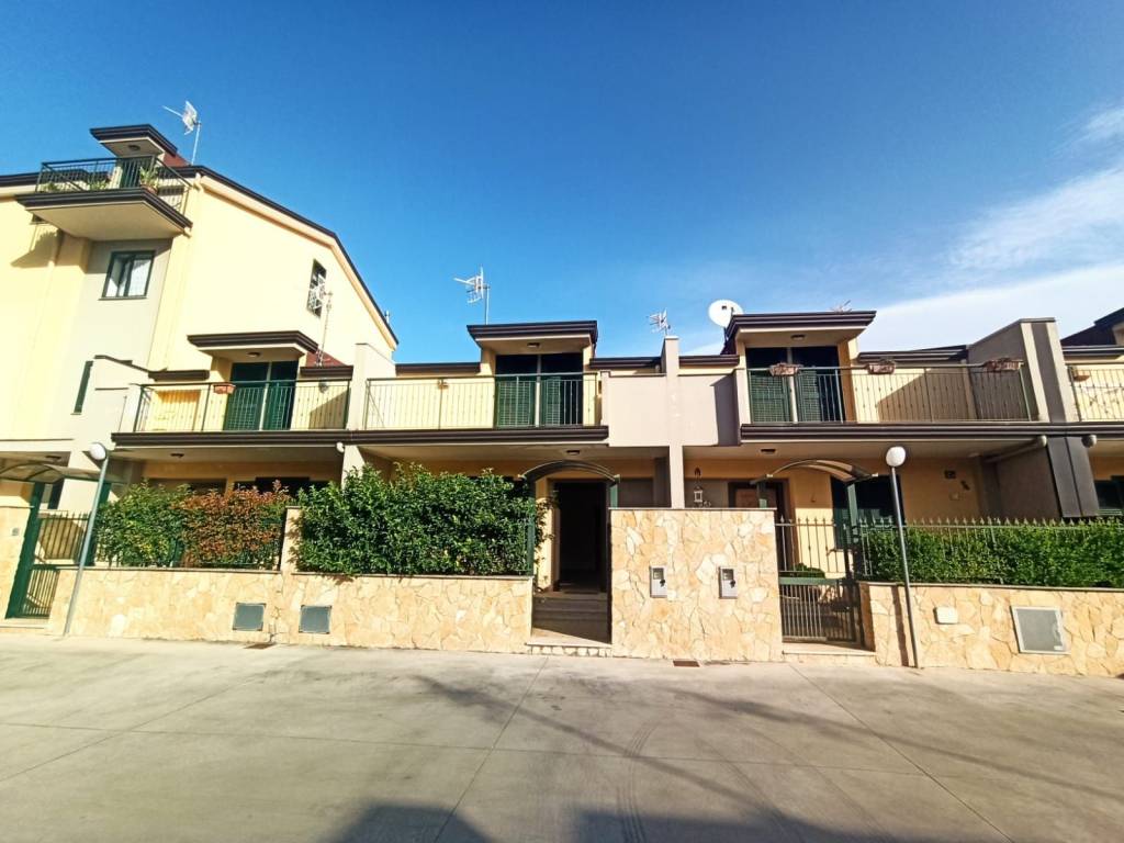 casa indipendente in vendita a Santa Maria a Vico