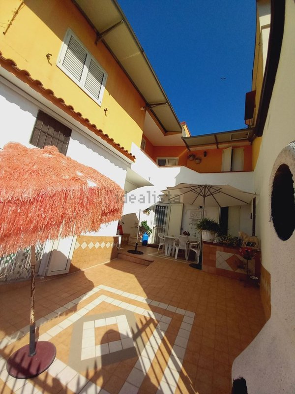 pentavano in vendita a Santa Maria a Vico
