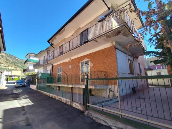 casa indipendente in vendita a Santa Maria a Vico