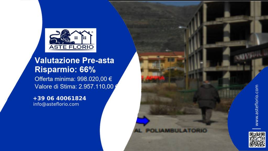 locale commerciale in vendita a Santa Maria a Vico
