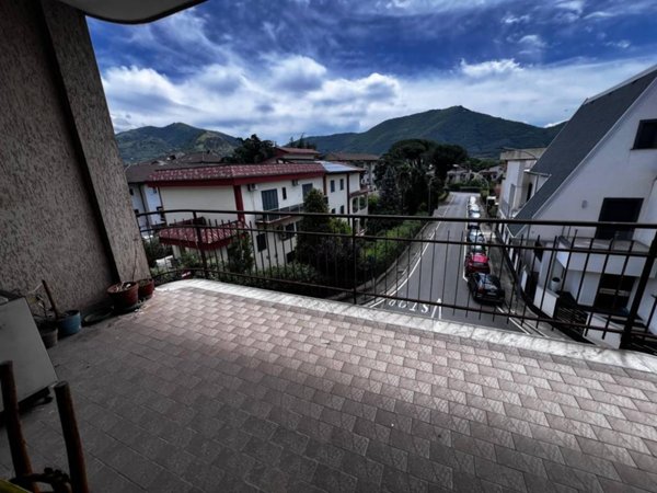 appartamento in vendita a Santa Maria a Vico