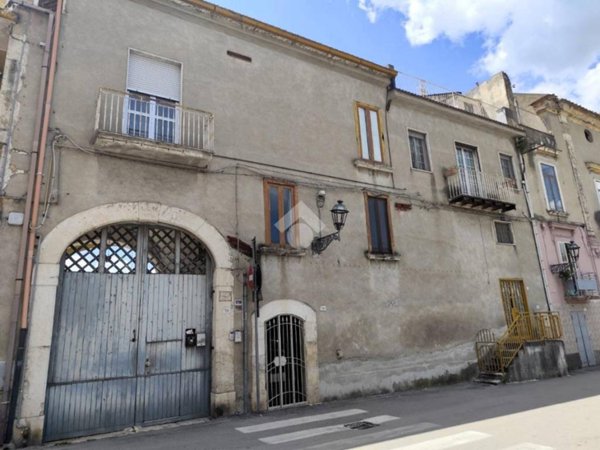 casa indipendente in vendita a Santa Maria a Vico