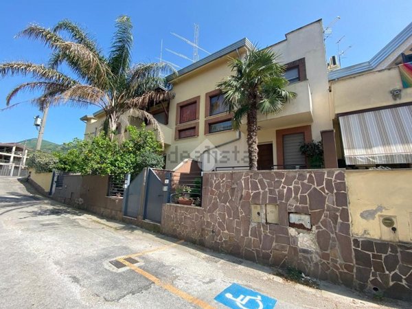 casa indipendente in vendita a Santa Maria a Vico