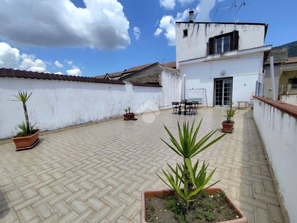 casa indipendente in vendita a Santa Maria a Vico