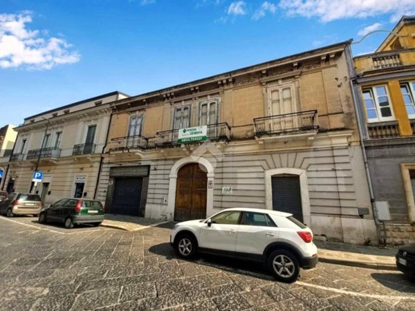 intera palazzina in vendita a Santa Maria a Vico