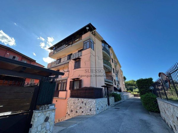 appartamento in vendita a Santa Maria a Vico