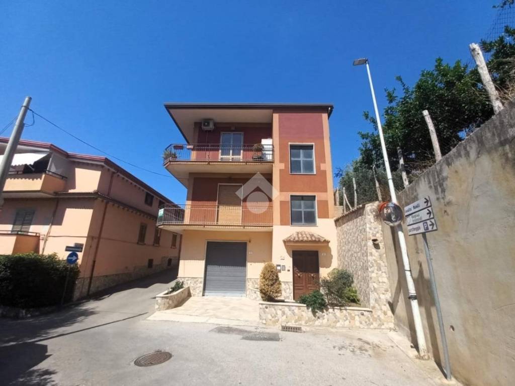 appartamento in vendita a Santa Maria a Vico
