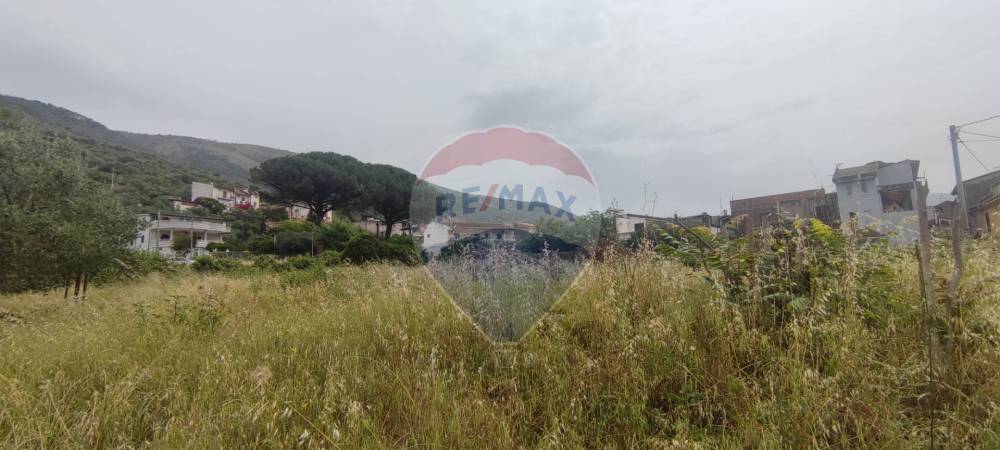 terreno edificabile in vendita a Santa Maria a Vico