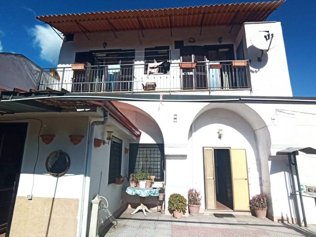 casa indipendente in vendita a Santa Maria a Vico