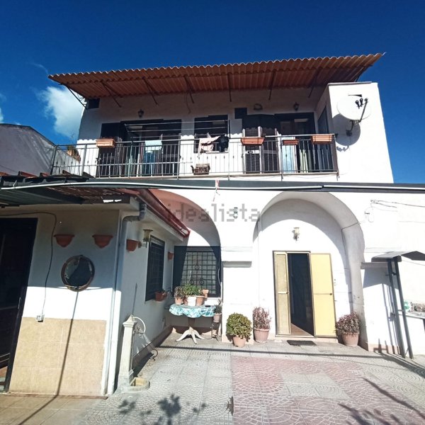 casa indipendente in vendita a Santa Maria a Vico