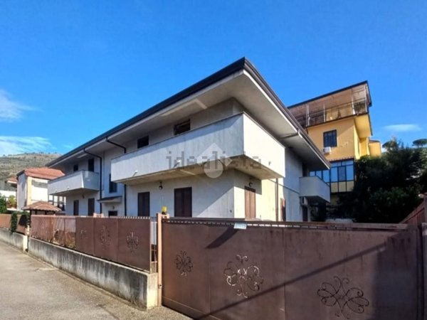 appartamento in vendita a Santa Maria a Vico