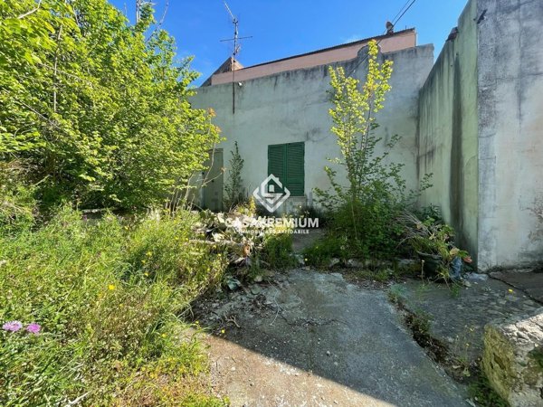 casa indipendente in vendita a Santa Maria a Vico