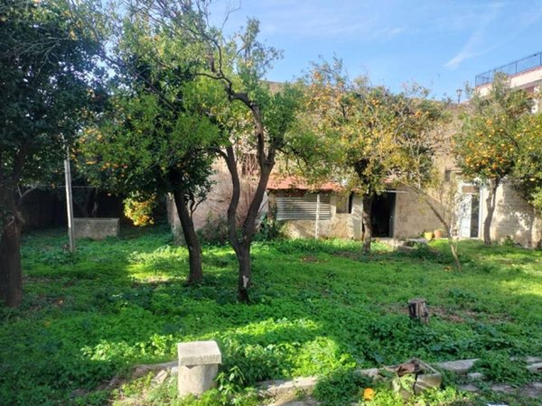 casa indipendente in vendita a Santa Maria a Vico