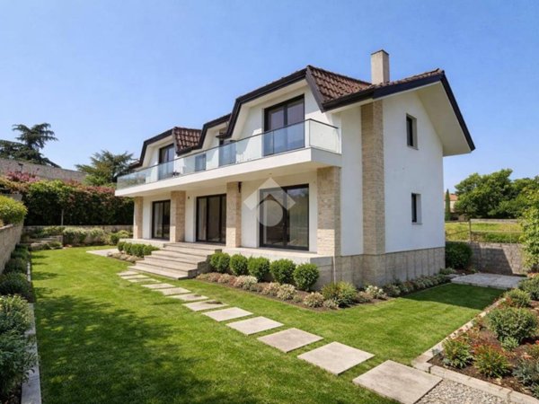 casa indipendente in vendita a Santa Maria a Vico