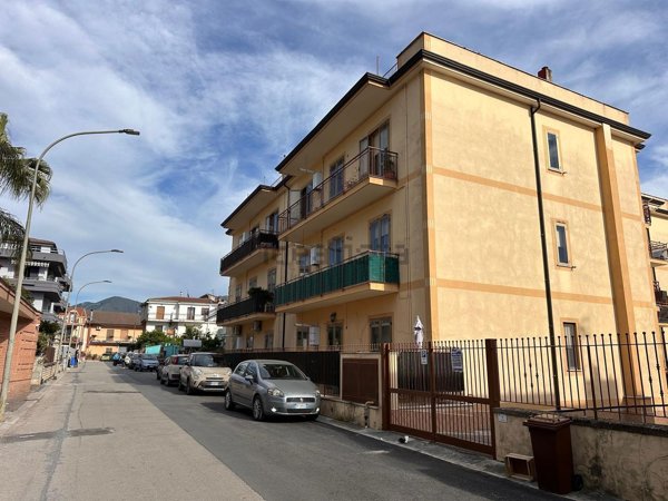 appartamento in vendita a Santa Maria a Vico