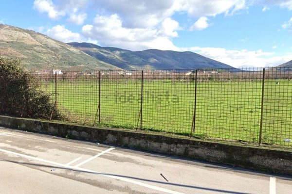 terreno edificabile in vendita a Santa Maria a Vico