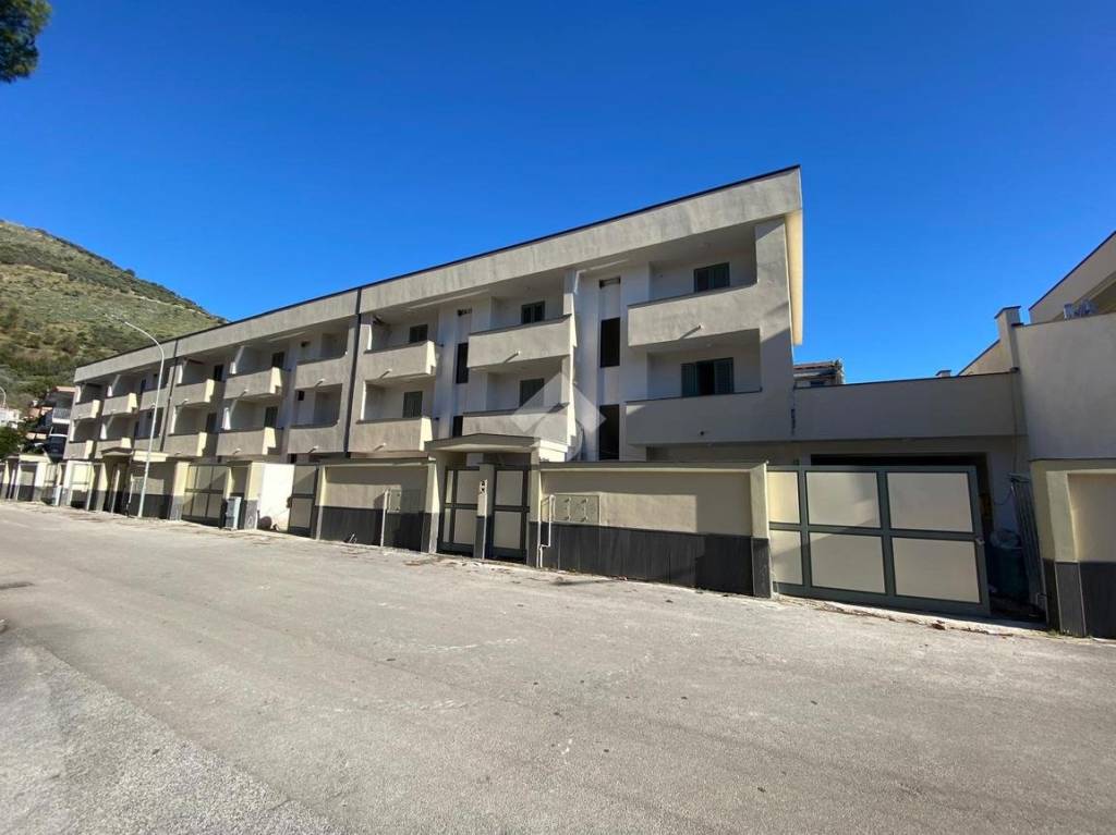 casa indipendente in vendita a Santa Maria a Vico