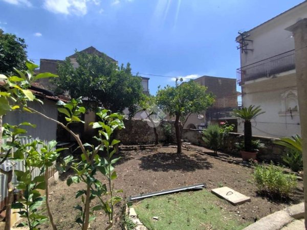 casa indipendente in vendita a Santa Maria a Vico
