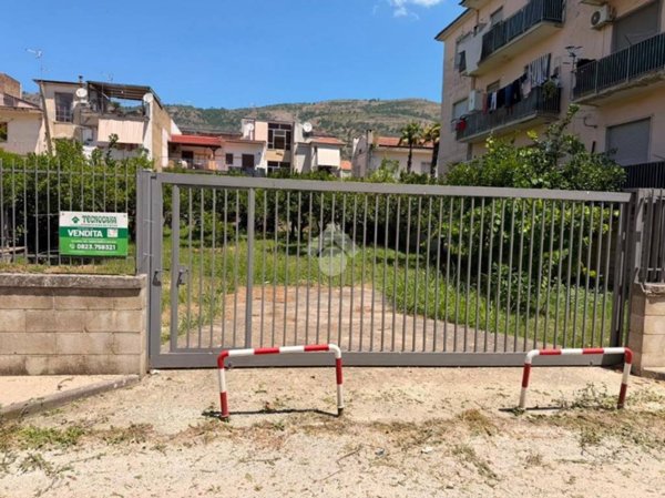 casa indipendente in vendita a Santa Maria a Vico