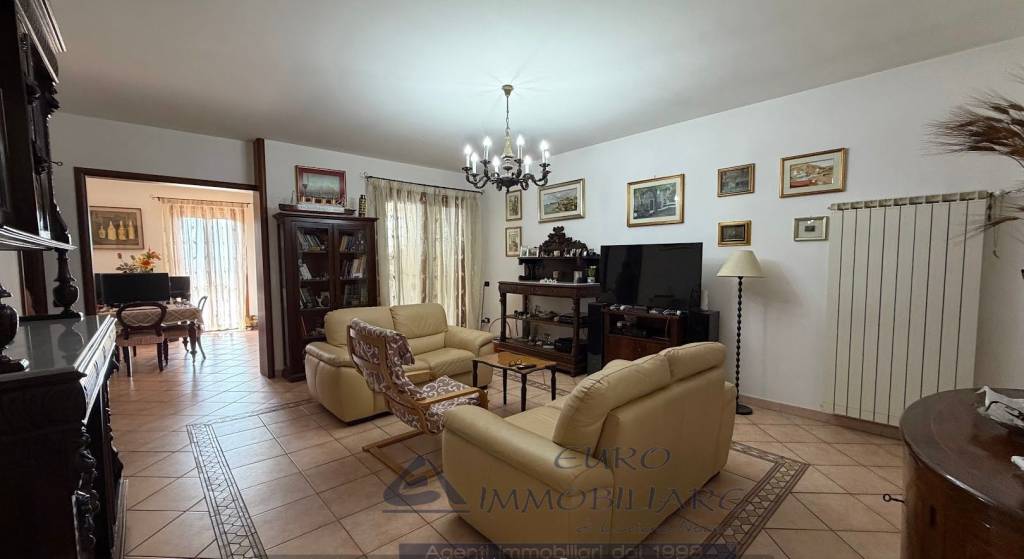 appartamento in vendita a Santa Maria a Vico