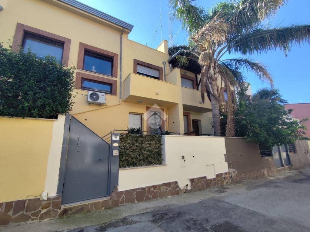 casa indipendente in vendita a Santa Maria a Vico
