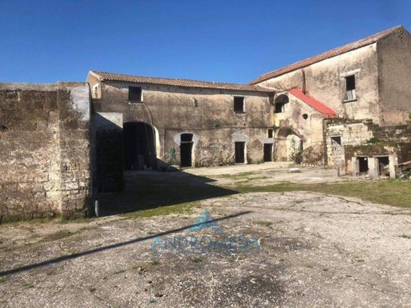casa indipendente in vendita a Santa Maria Capua Vetere