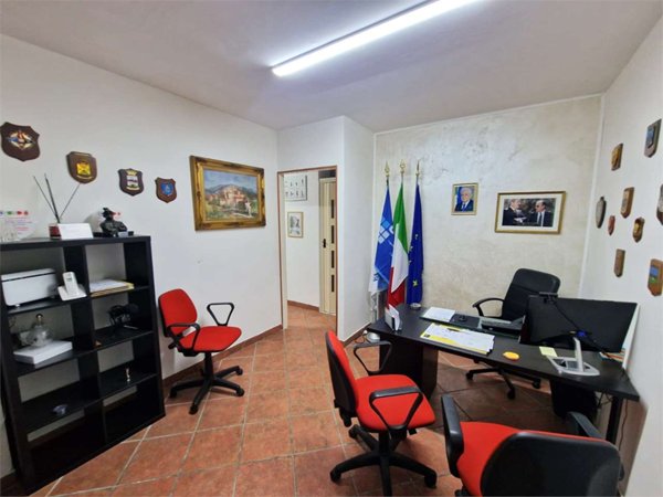 ufficio in vendita a Santa Maria Capua Vetere