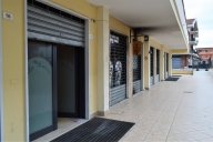locale commerciale in vendita a Santa Maria Capua Vetere