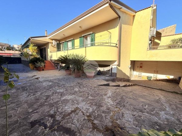 casa indipendente in vendita a Santa Maria Capua Vetere