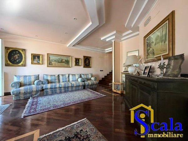 casa indipendente in vendita a Santa Maria Capua Vetere
