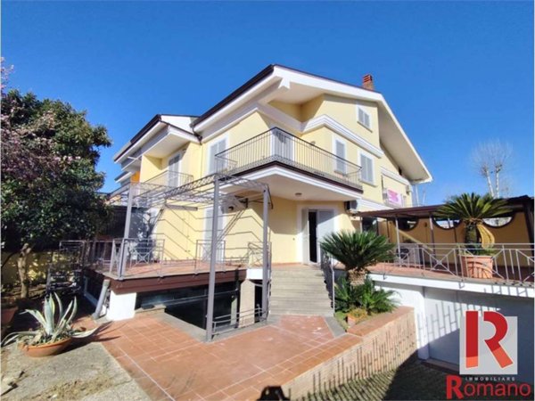 casa indipendente in vendita a Santa Maria Capua Vetere