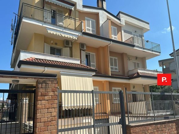 casa indipendente in vendita a Santa Maria Capua Vetere