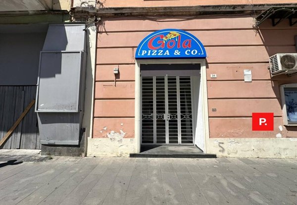 locale commerciale in vendita a Santa Maria Capua Vetere