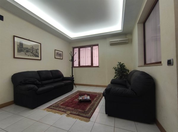 ufficio in vendita a Santa Maria Capua Vetere