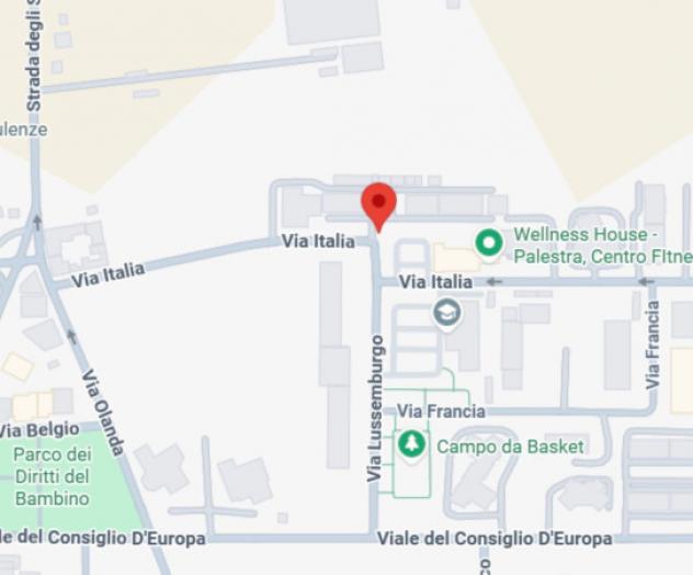 negozio in vendita a Santa Maria Capua Vetere