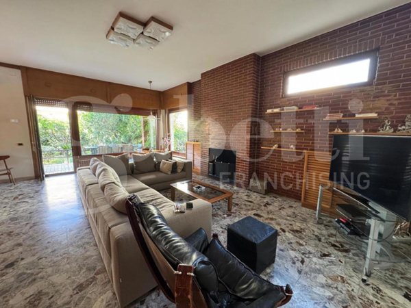 casa indipendente in vendita a Santa Maria Capua Vetere