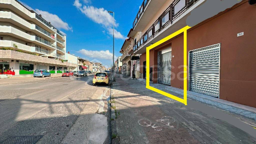 negozio in vendita a Santa Maria Capua Vetere