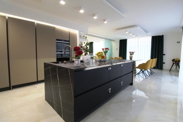 casa indipendente in vendita a Santa Maria Capua Vetere