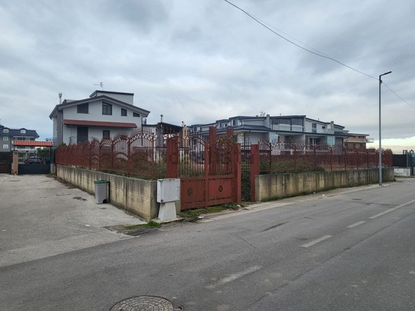 terreno edificabile in vendita a Santa Maria Capua Vetere