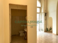 locale commerciale in vendita a Santa Maria Capua Vetere