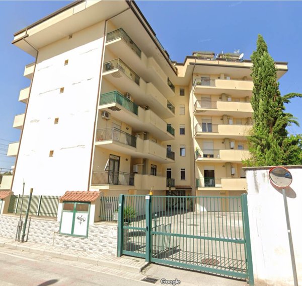 locale di sgombero in vendita a Santa Maria Capua Vetere