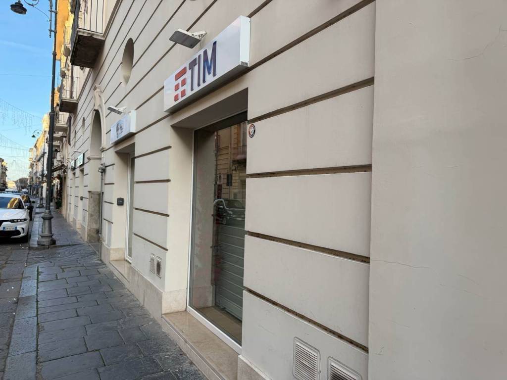 negozio in vendita a Santa Maria Capua Vetere