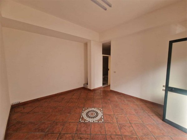 ufficio in vendita a Santa Maria Capua Vetere