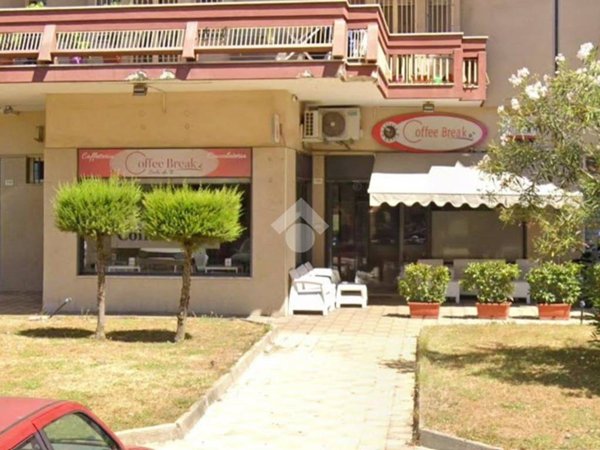 negozio in vendita a Santa Maria Capua Vetere