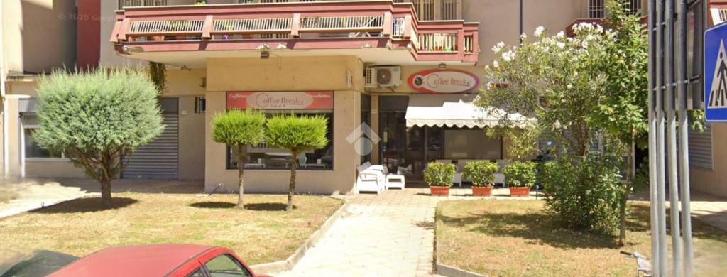 negozio in vendita a Santa Maria Capua Vetere