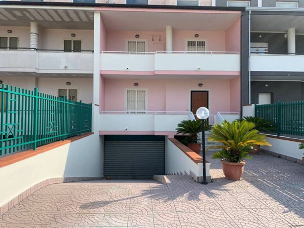 casa indipendente in vendita a Santa Maria Capua Vetere